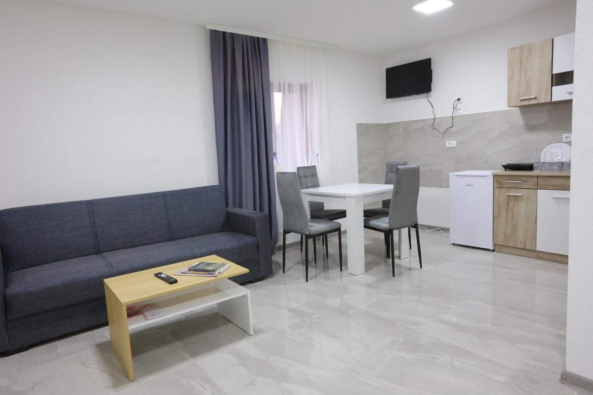 Ivan'S Guesthouse Paraćin Zewnętrze zdjęcie